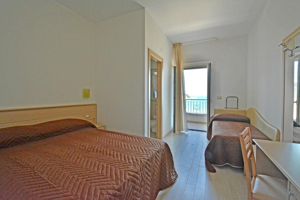 Hotel Incanto Peschici Bilik gambar